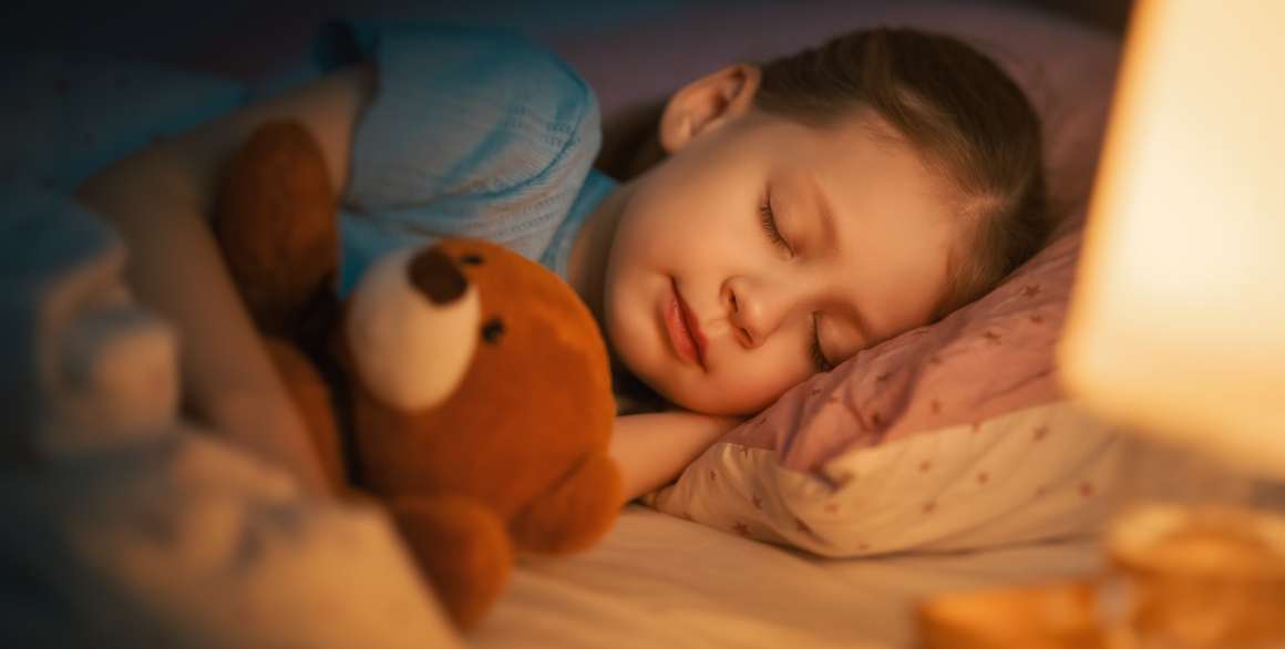 combien de temps de sommeil les enfants ont-ils besoin ?