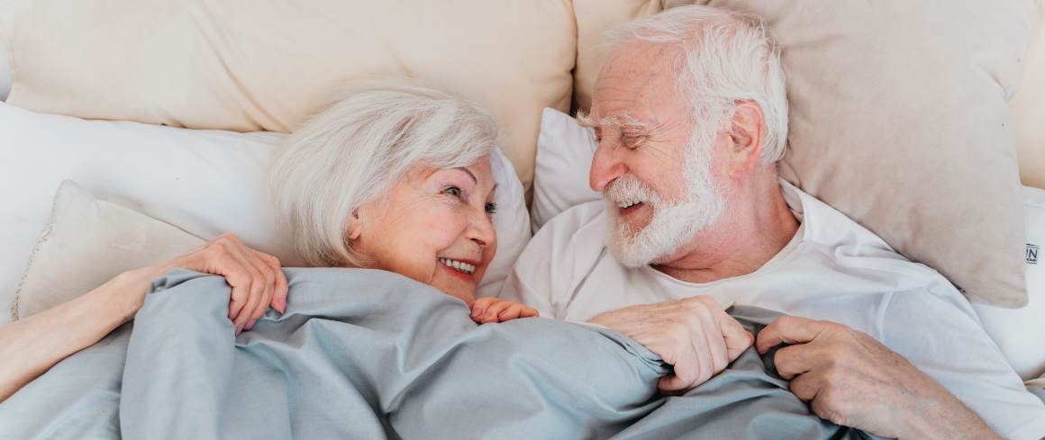 À quelle fréquence les personnes âgées de 70 ans font-elles l'amour ?