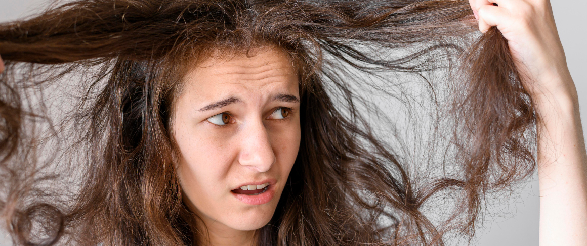 Comment hydrater les cheveux secs : Conseils pour hydrater vos cheveux dès aujourd'hui.